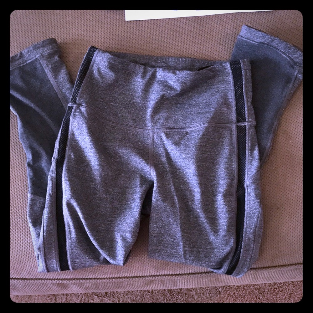 ⚡️flash sale⚡️ Lululemon crop legging